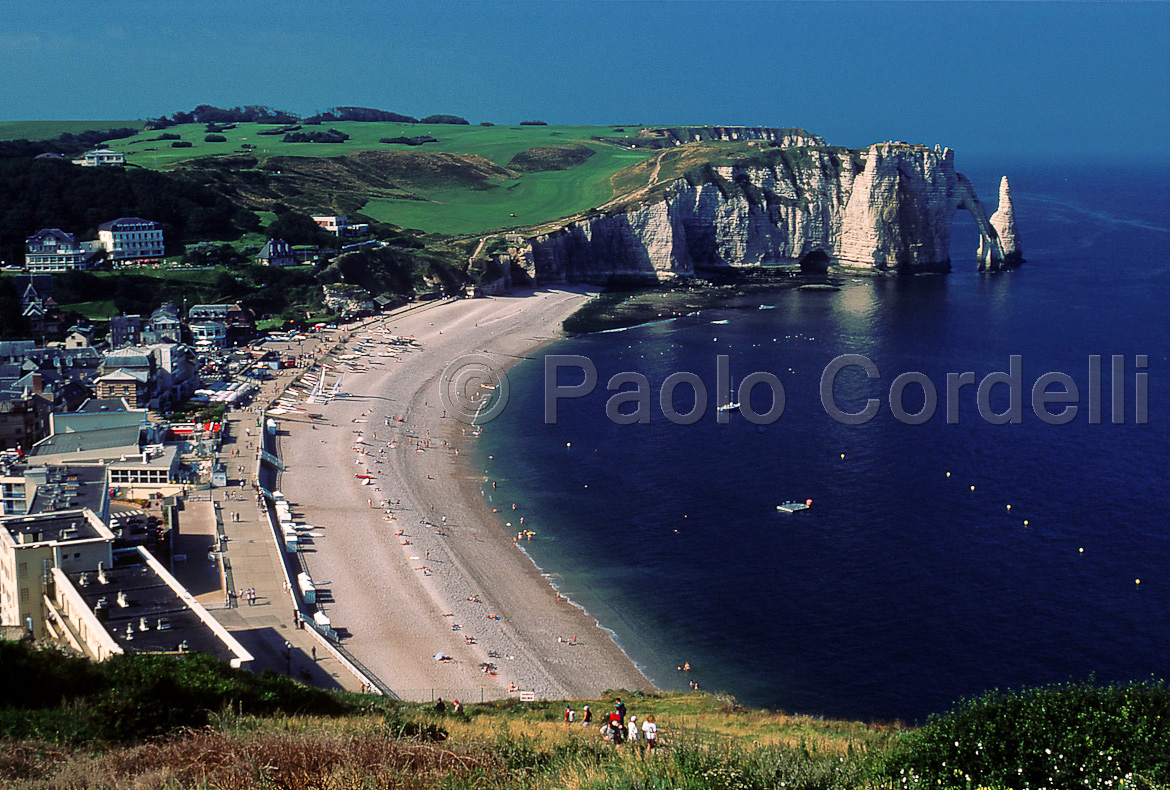 Etretat, Normandy, France
 (cod:France 23)